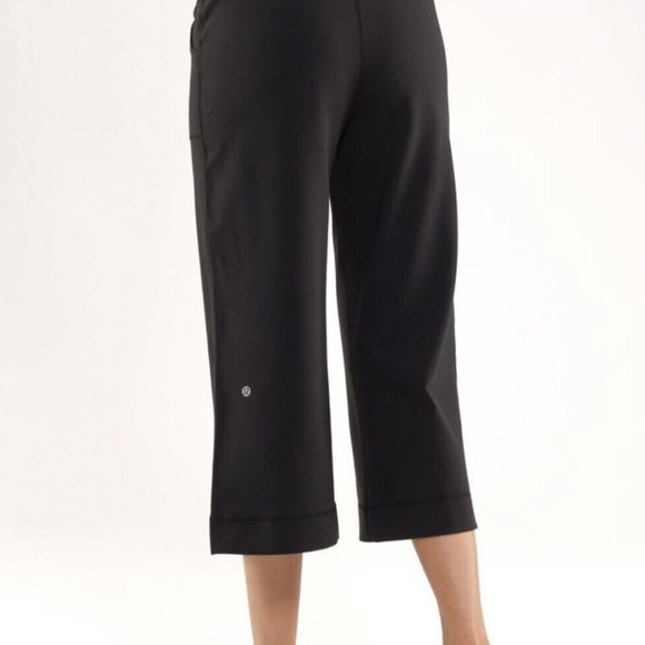 Lululemon Grey High Rise Wide Leg Crop Yoga Pants Lounge Pants with Pockets - Picture 12 of 13